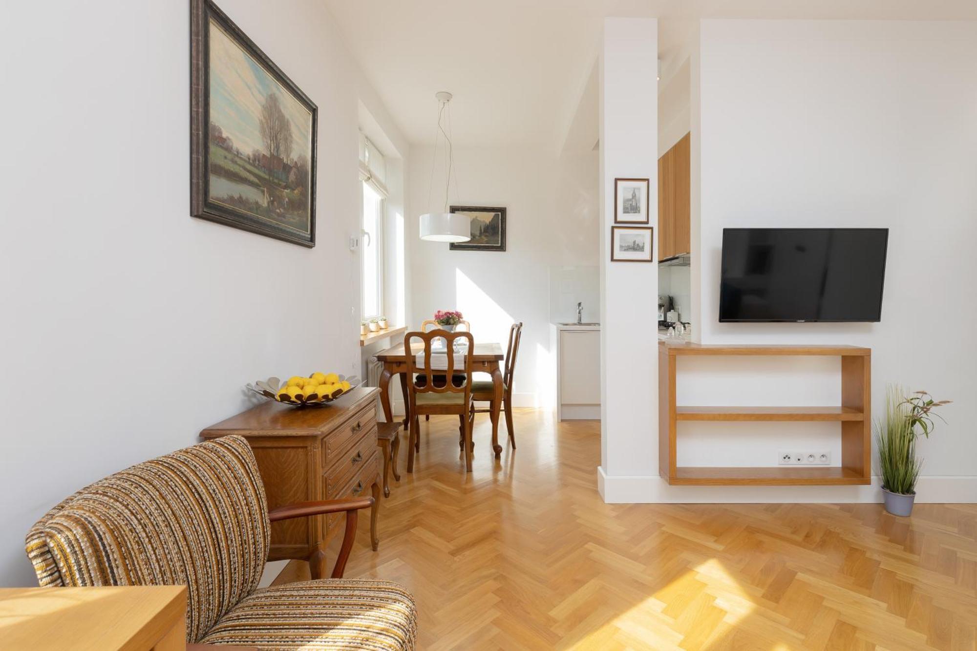 Koszykowa Sunny By Renters Warsaw